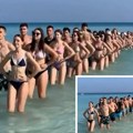 Moravac na kubi: Dva levo, dva desno, opa cupa... Mladi folkloraši opleli kolce i to u Karipskom moru! (video)