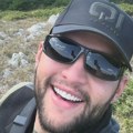 Ova fotka je usijala mreže: Veljko objavio Bogdaninu sliku iz kreveta, on se priljubio uz nju "Slava Bogu"