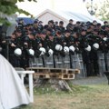 General policije Luković: Povređeno 48 policajaca, privedeno 77 nasilnika