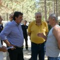 Gašić u vikend naselju Vinci: Ako je požar nastao usled nepravilnog rada vojske, Ministarstvo odbrane će nadoknaditi štetu