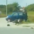 (Video) Oboren motociklista: Teška saobraćajna nesreća kod Užica: Dve osobe prevezene u bolnicu
