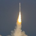 Kina sa broda lansirala raketu-nosač „Graviti-1" sa devet satelita