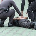 U Nišu uhapšen muškarac (41) osumnjičen za pokušaj ubistva partnerke (27)