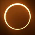 "Vatreni obruč" nad Amerikom: Kako je izgledalo prstenasto pomračenje Sunca (FOTO)