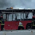 Autobus 704 od Zelenjaka stigao samo do Brankovog mosta: Nema povređenih u požaru, saobraćaj usporen