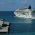 Kruzer uplovio u luku Mauricijusa, nije potvrđena kolera na brodu