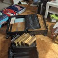 Od državljanina Kine oduzeta veća količina stranih cigareta bez akciznih markica