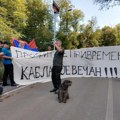 Protest ispred Vlade zbog izgradnje vidikovca na Kablaru