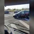 Nesreća na ibarskoj: Sudar kod Orlovače izazvao kolone u oba pravca: Nesreća zbog opasnog polukružnog okretanja (video)