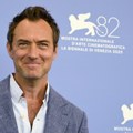 Održana premijera najkontroverznijeg filma na venecijanskom festivalu u uzbudljivom političkom trileru Vladimira Putina igra…