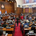 Sednica Skupštine Srbije: Nastavljena rasprava, poslanici ponovo o slučaju studentkinje Poljoprivrednog