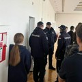 ВИДЕО Родитељи Јовиних ђака: Управа школе позвала полицију на ученике, вечерас скуп због овог преседана