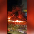Ogroman požar U Sankt Peterburgu: Vatrena stihija zahvatila ceo kompeks, ima povređenih (video)