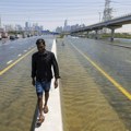 Hiljade stranih radnika bez prihoda tumaraju Dubaijem, turista nema: "Gubimo 540 miliona evra dnevno!"