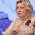 Zaharova: Britanskoj vladi potrebna pomoć lekara