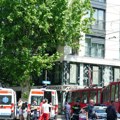 (Foto) Tramvaj udario u zgradu na Dorćolu: Više osoba povređeno, pet vozila Hitne pomoći na terenu