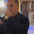 Pevač je 7 godina vozio našeg političara, imao platu 55.000: "Spavao sam u kolima dok je on bio na sastanku"
