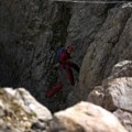 "Stanje povređenog se pogoršalo": U toku akcija spasavanja speleologa iz pećine u Sloveniji