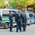 Muškarac u Nemačkoj napao policiju nožem Ubijen na licu mesta