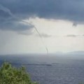 Tamni, olujni oblaci se nadvili nad ostrvom, a onda se formirala pijavica: Ovo su kamere snimile na Skopelosu
