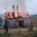 Gromovi su udarali i napravili haos: Vatrena stihija progutala kuću FOTO