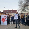 Protestna tišina i u Kosovskoj Mitrovici (VIDEO)