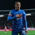 Ćavi Simons je stigao u London