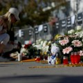 AFP: Srbija demonstrira i odaje počast žrtvama pada nadstrešnice Železničke stanice u Novom Sadu
