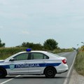Mrtav pijan vozio šestoro dece i ženu u "opelu" Određen pritvor ocu koji je kolima sleteo sa puta kod Alibunara: Dvoje…