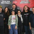 "Majka mi je bila novinarka, a otac je krio da je muzičar": Član grupe EKV je posle razvoda roditelja otišao od kuće