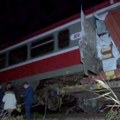 Pet osoba teško povređeno: Hitna pomoć nakon stravičnog sudara vozova kod Odžaka: Mladić prebačen u bolnicu u Novom Sadu