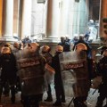 Snage policije obezbedile gradske i državne institucije - demonstranti se povukli