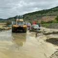 Poplave u Prištini Posle nevremena: Zbog odrona blokirana magistrala u Kišnici