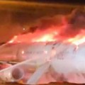 Stižu jezivi snimci sa lica mesta Zapalio se avion, prevozio je više od 170 putnika (foto/video)