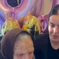 Baka mirjana proslavila 100.: Rođendan Posetila je humanitarka Tamara, pa joj priredila iznenađenje: "Ovo tvoje dobro neću…