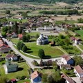 Lozničanin Mitar Obradović donirao plac u centru Draginca za izgradnju memorijalnog centra žrtvama masakra u oktobru 1941.