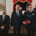 Uručena Plaketa Svetog Đorđa najhrabrijim policajcima