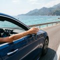 Uključivanje sva četiri migavca u Srbiji možda prolazi uz „samo minut“ zadržavanja – ali šta čeka srpske vozače na letnjim…