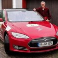 Tesla Model S sa tri miliona kilometara