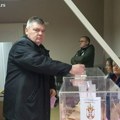 Lider JS Dejan Manić glasao na biračkom mestu broj 6 u Vranju