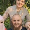 Sada ih ima samo tri Ivan planira da oženi 10 žena, moraju biti mršave, visoke i nežne