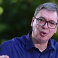 Vučić najavio ranije povećanje penzija i poslao poruku političkim rivalima