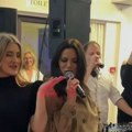 Milica Pavlović zapevala na Leninom punoletstvu: Izgleda kao bomba, evo šta je poručila slavljenici i Goci
