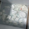 U Nišu i Kragujevcu zaplenjena veća količina droge, uhapšena trojica osumnjičenih