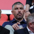 Kolarov krenuo na Đimšitija: Haos na „Meaci“, srpski stručnjak i albanski fudbaler jedva razdvojeni!