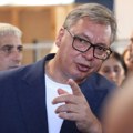 Vučić obećao veće plate radnicima u fabrici u Kuršumliji