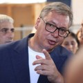 Vučić obećao veće plate radnicima u fabrici u Kuršumliji