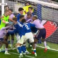 (VIDEO) Everton prejak, ali nije prošlo bez nasilja
