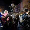 Kragujevac: Otkriven spomenik grupi Smak na novom Trgu omladine