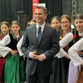 Ministar Milićević u Beču otvorio Smotru srpskih dečjih folklornih ansambala Austrije